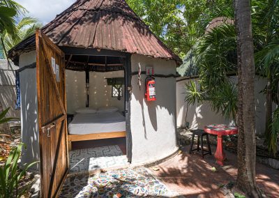 "__Double-bed___|Oryx Hostel Tulum"